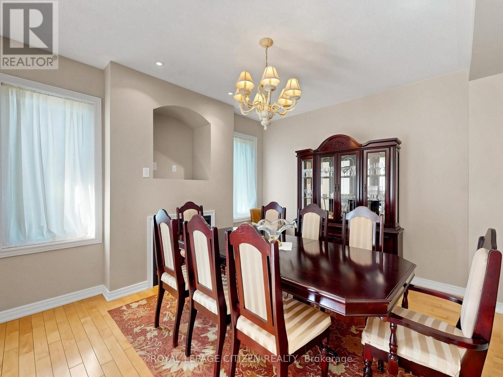 Upper - 23 Planter Crescent, Vaughan, Ontario  L4H 2V5 - Photo 4 - N13246878
