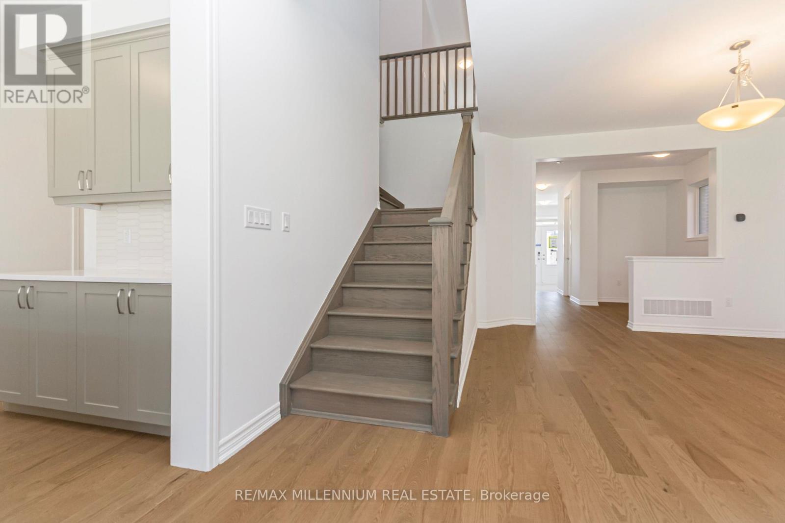 54 Gretzky Avenue, Barrie, Ontario  L9J 1A8 - Photo 19 - S13246720