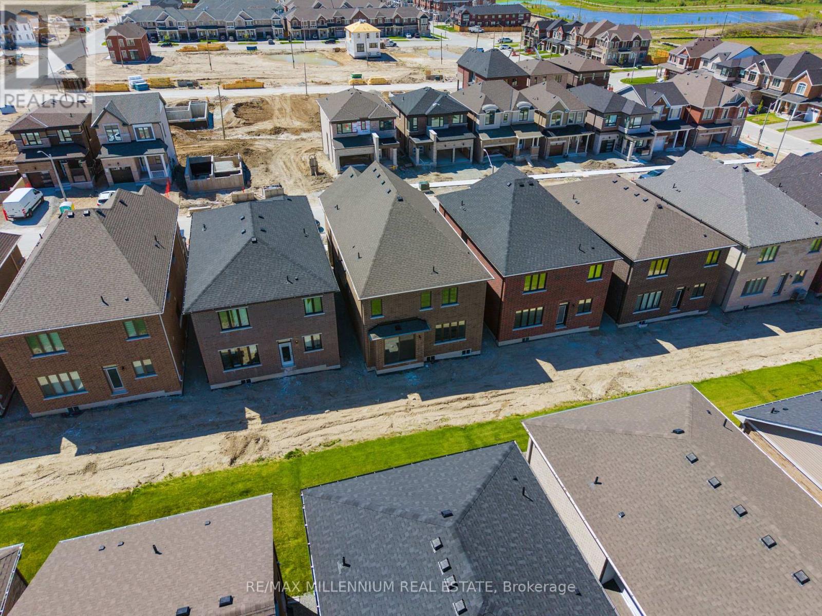 54 Gretzky Avenue, Barrie, Ontario  L9J 1A8 - Photo 40 - S13246720