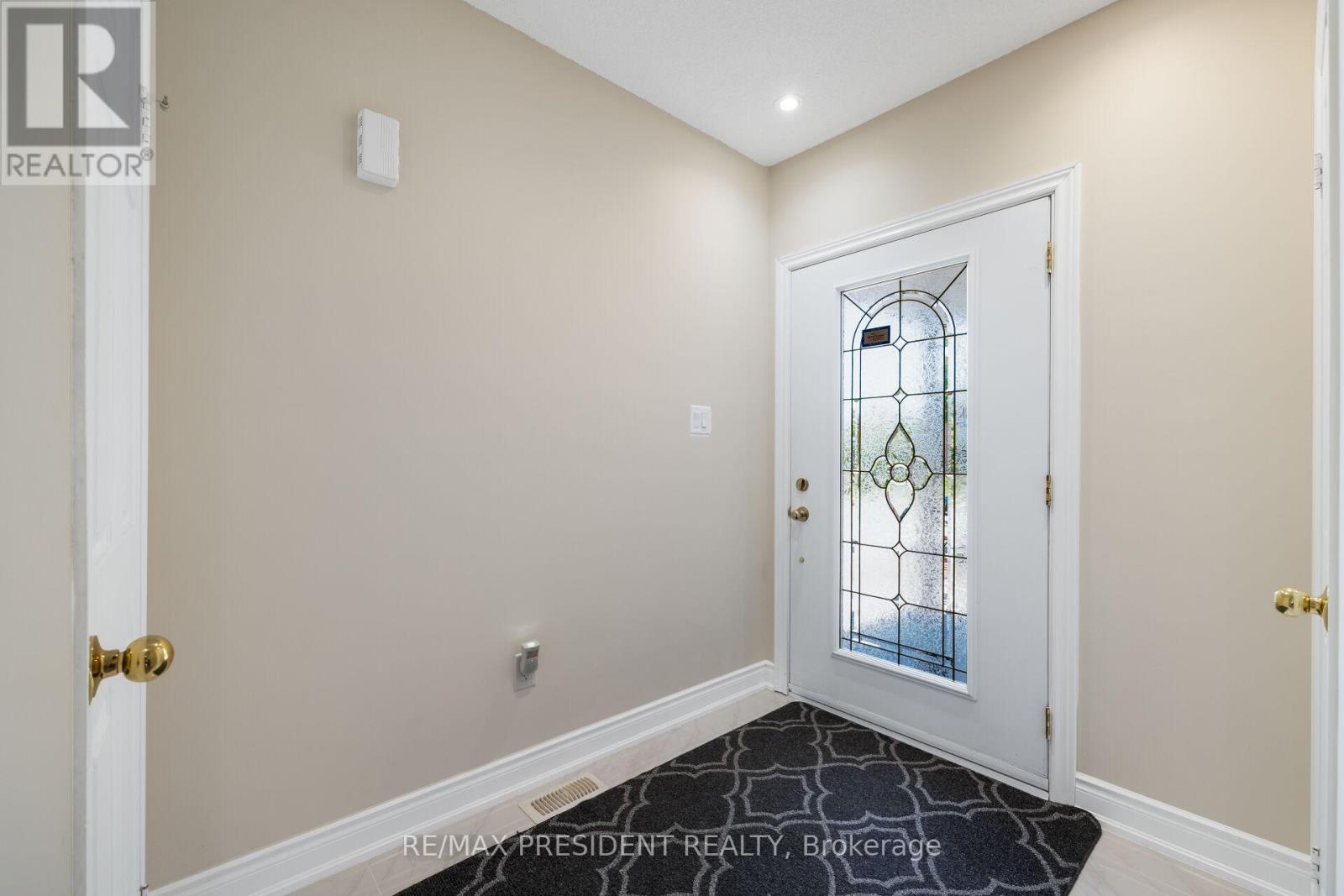 64 Orchid Drive, Brampton, Ontario  L7A 2C8 - Photo 6 - W13246654