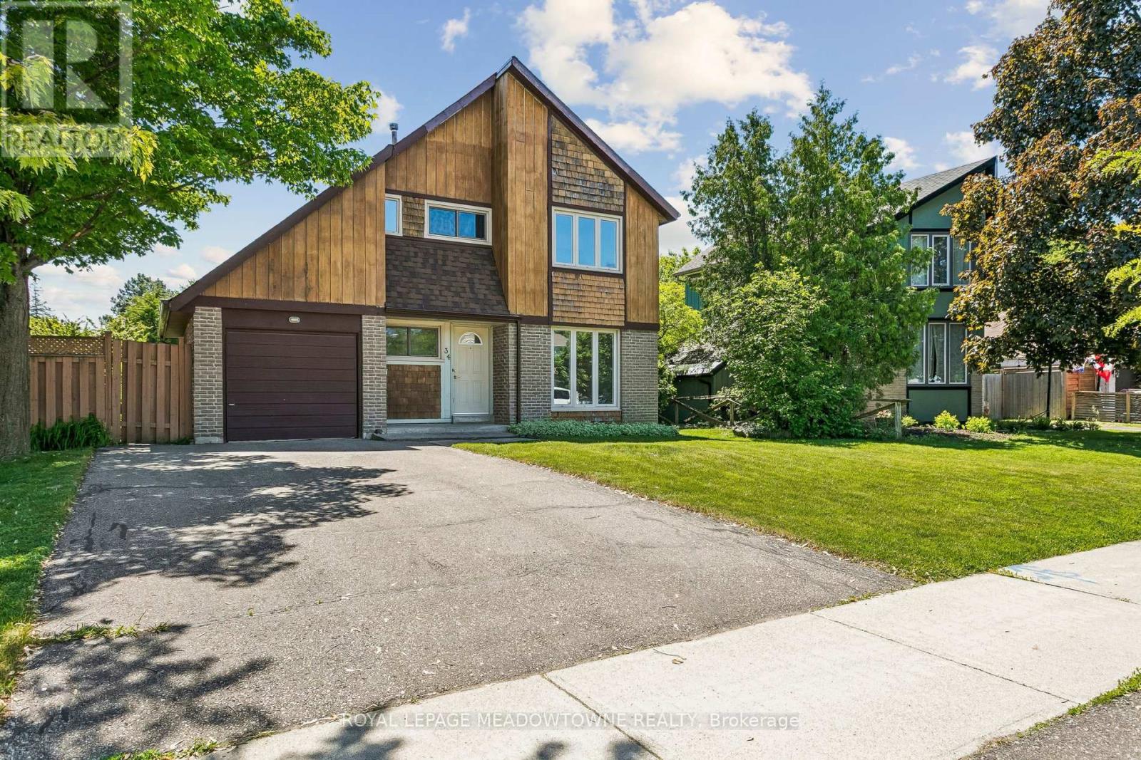34 Plainsman Road, Mississauga, Ontario  L5N 1C7 - Photo 3 - W13246718