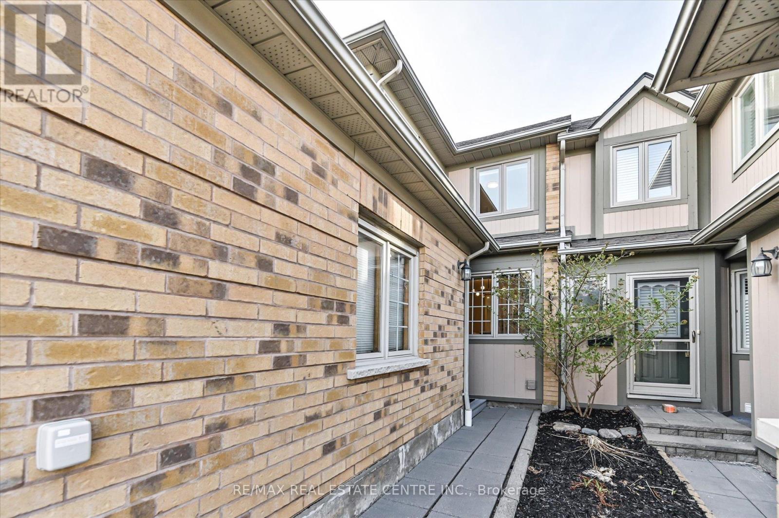 58 - 5662 Glen Erin Drive, Mississauga, Ontario  L5M 6C4 - Photo 5 - W13246850