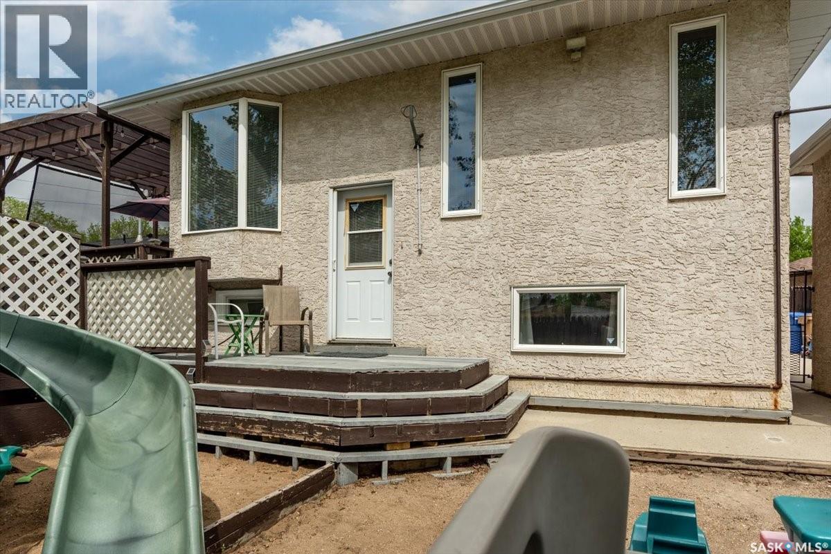 31 Faunt Bay, Regina, Saskatchewan  S4X 2J8 - Photo 39 - SK037992