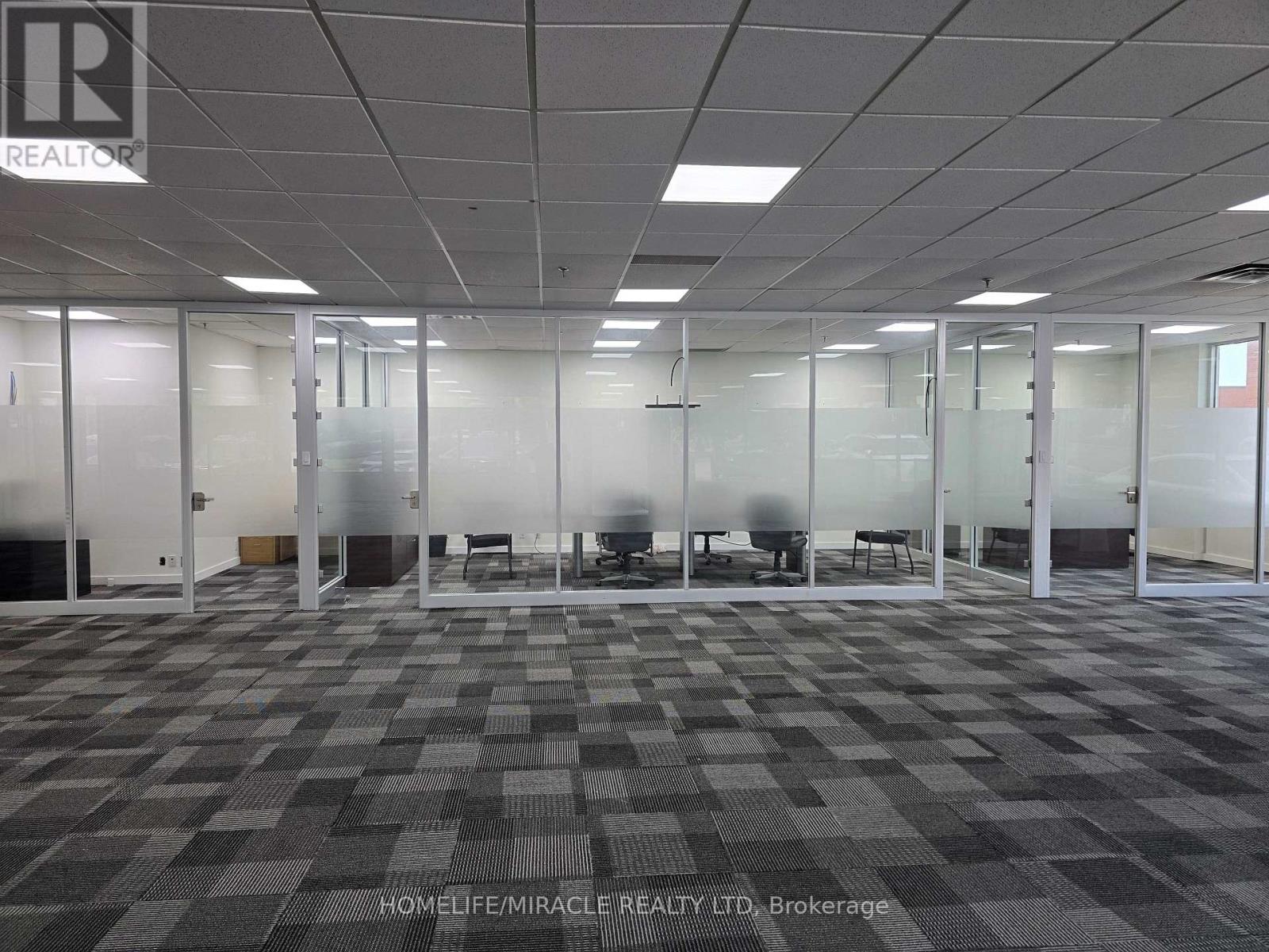 4 - 267 Matheson Boulevard E, Mississauga, Ontario  L4Z 1X8 - Photo 3 - W13225698