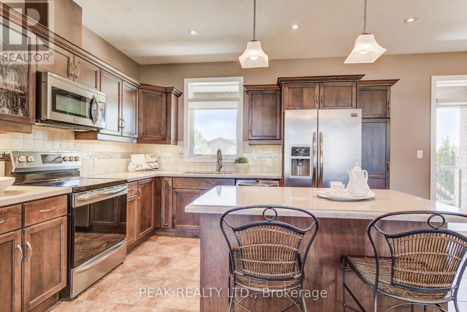 355 Woodstock Street S, East Zorra-Tavistock, Ontario  N0B 2R0 - Photo 15 - X13246646