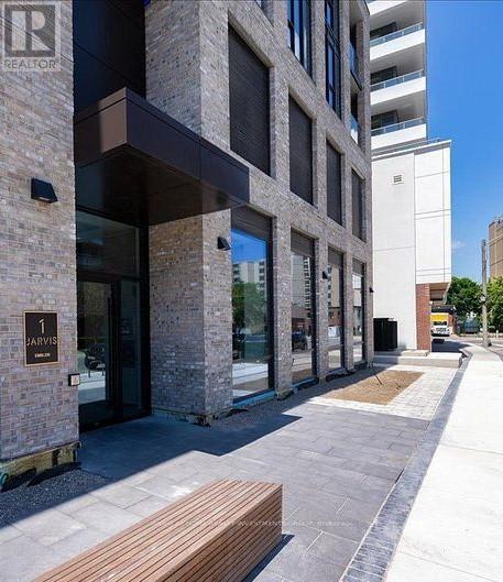 401 - 1 Jarvis Street, Hamilton, Ontario  L8R 3J2 - Photo 2 - X13246814