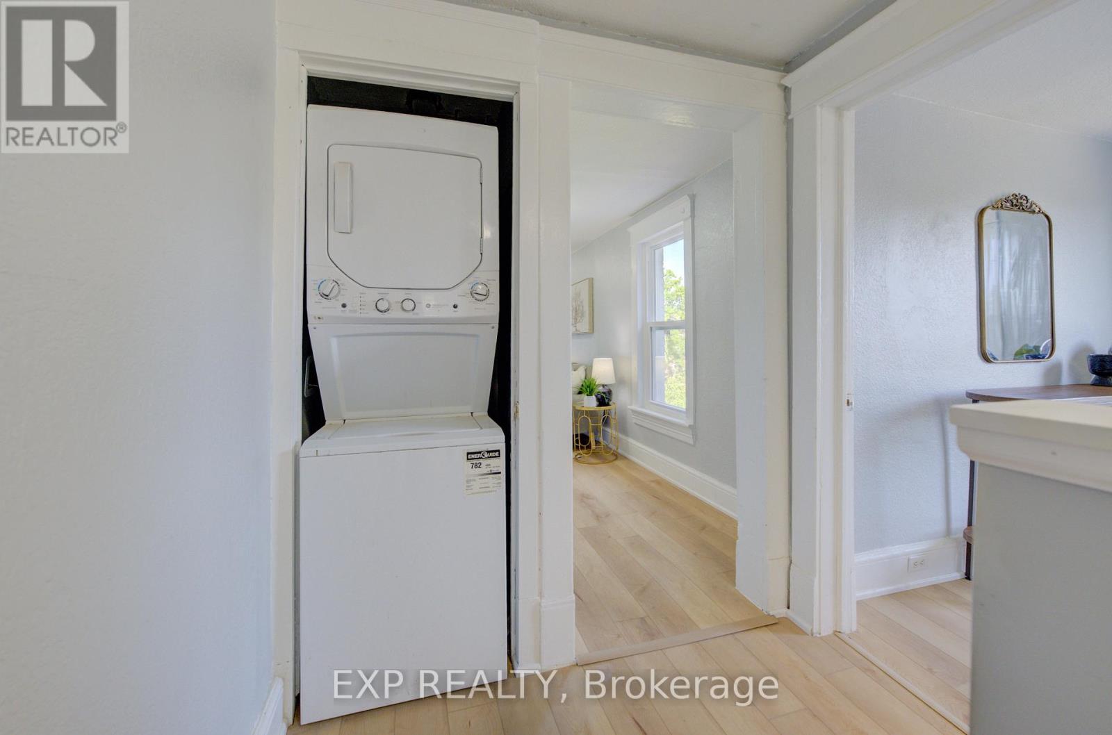 Upper - 63 Brook Street, Cambridge, Ontario  N1R 4C4 - Photo 11 - X13246840