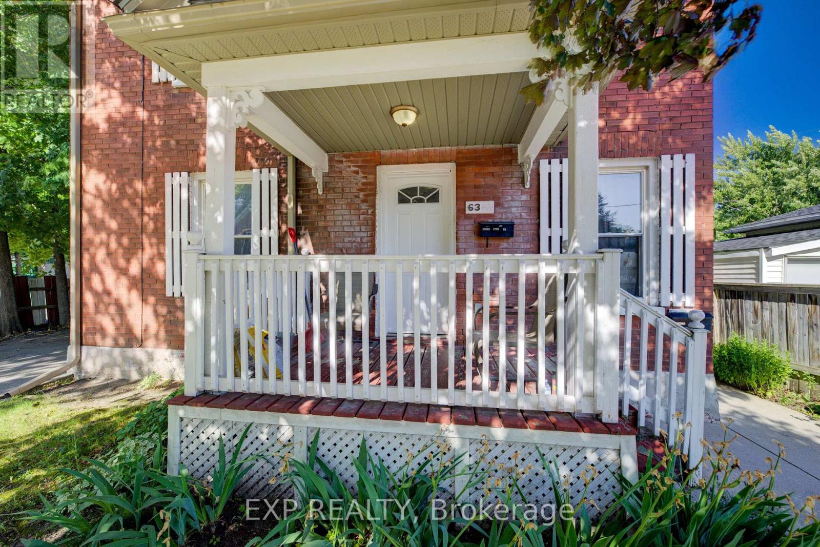 Upper - 63 Brook Street, Cambridge, Ontario  N1R 4C4 - Photo 2 - X13246840