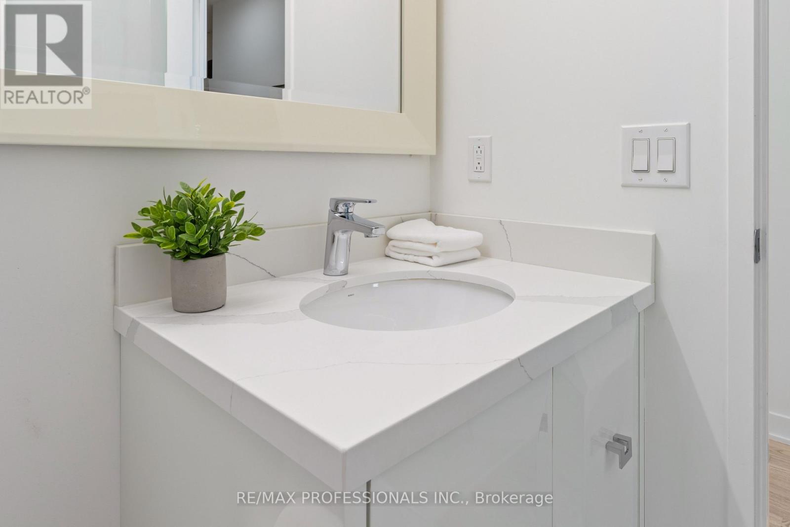 1708 - 90 Park Lawn Road, Toronto, Ontario  M8Y 0B6 - Photo 16 - W13240990