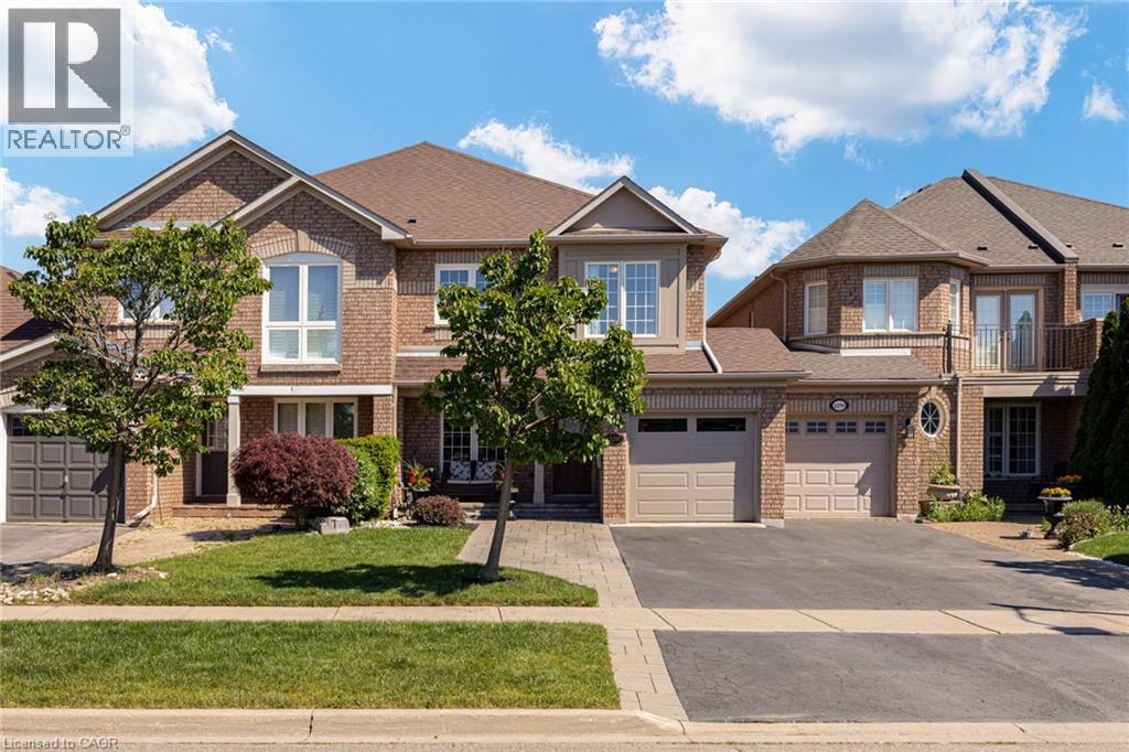 2295 KINGFISHER Court, Oakville, Ontario