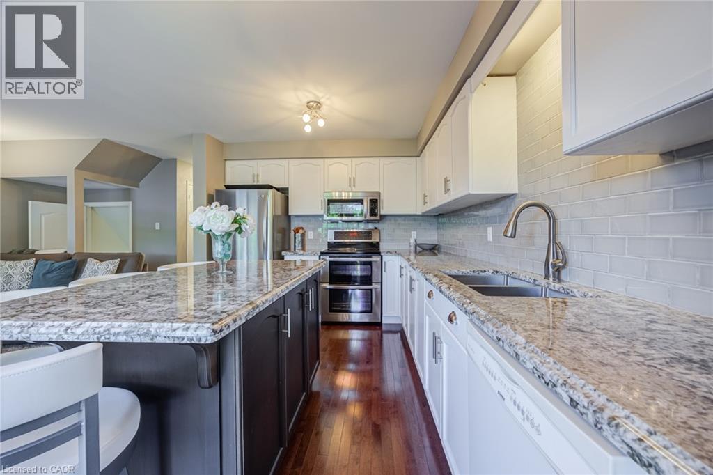 2295 Kingfisher Court, Oakville, Ontario  L6M 3Z3 - Photo 16 - 40829117