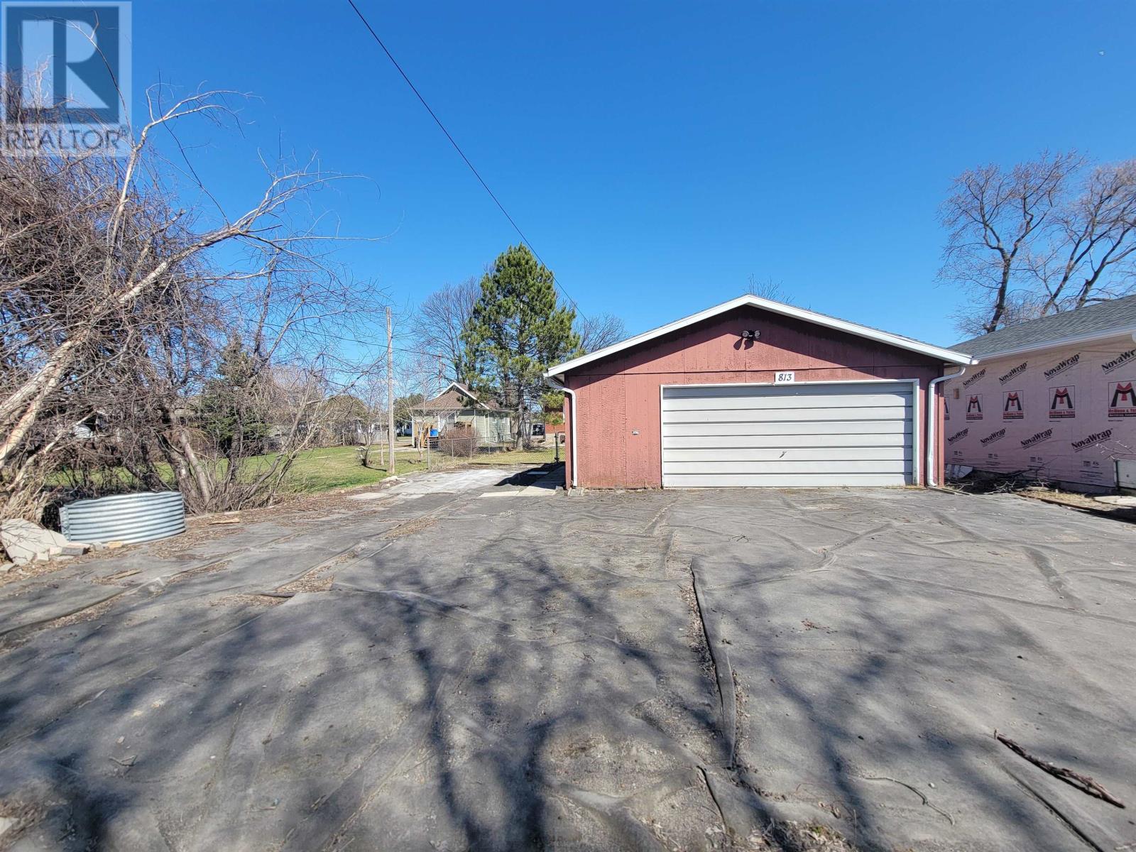813 Phair Ave, Fort Frances, Ontario  P9A 2M5 - Photo 18 - TB2601358