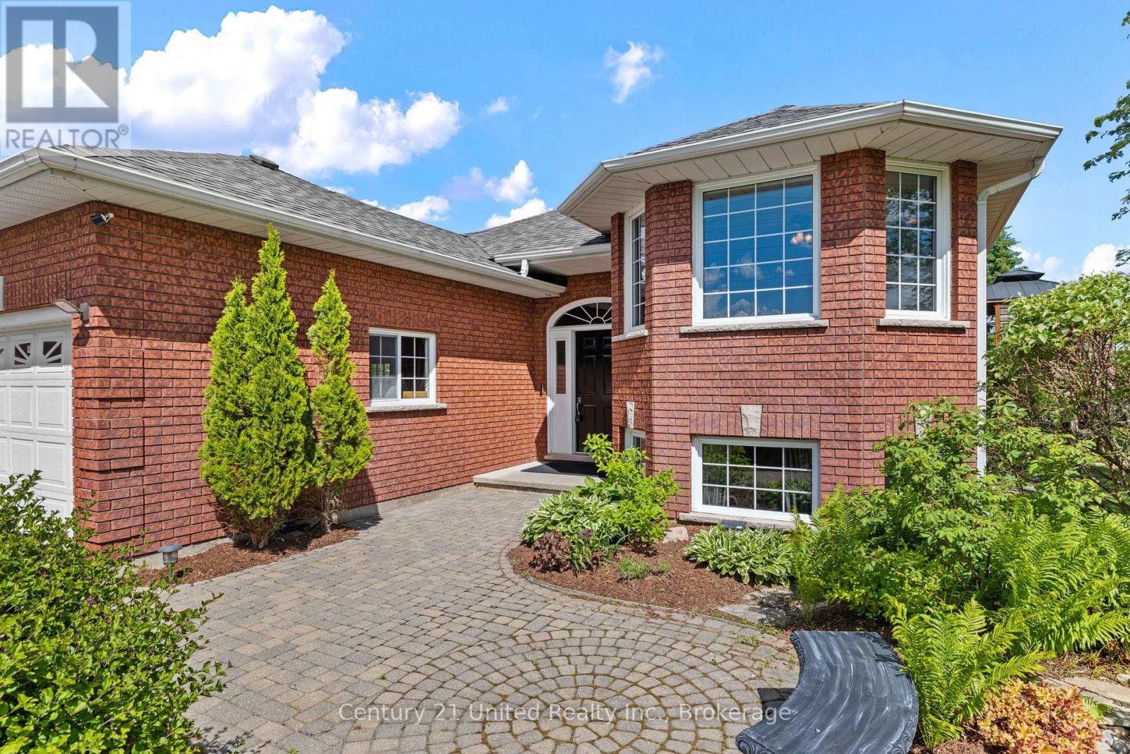 2872 Lakefield Road, Selwyn, Ontario  K9J 6X5 - Photo 4 - X13246844