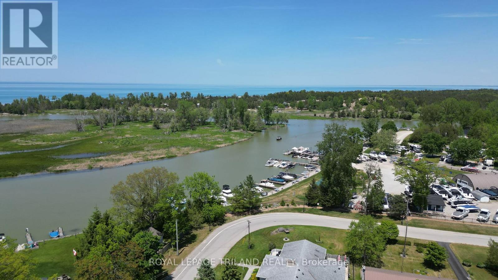 10000 Erie Street, Lambton Shores, Ontario  N0M 2L0 - Photo 23 - X13103004