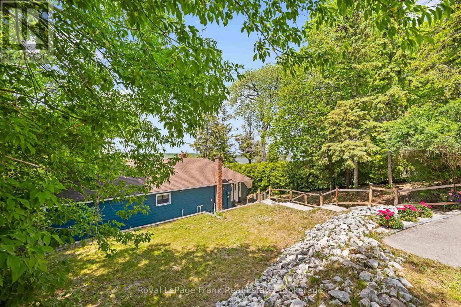 24 Pettet Drive, Scugog, Ontario  L9L 1B4 - Photo 6 - E13247264