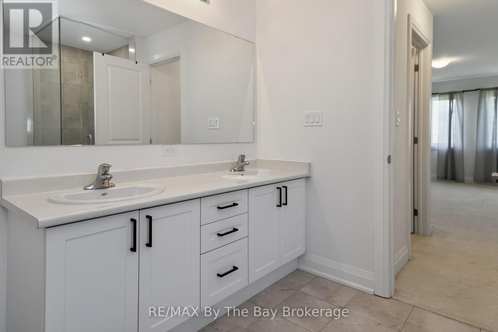 52 Amber Drive, Wasaga Beach, Ontario  L9Z 0R9 - Photo 35 - S13246886