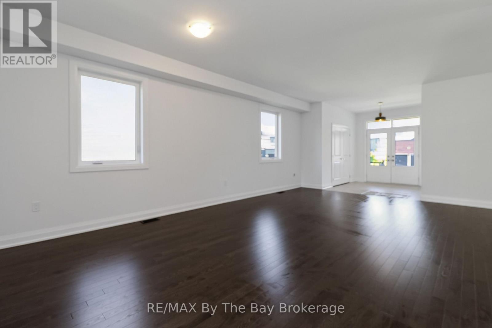 52 Amber Drive, Wasaga Beach, Ontario  L9Z 0R9 - Photo 8 - S13246886