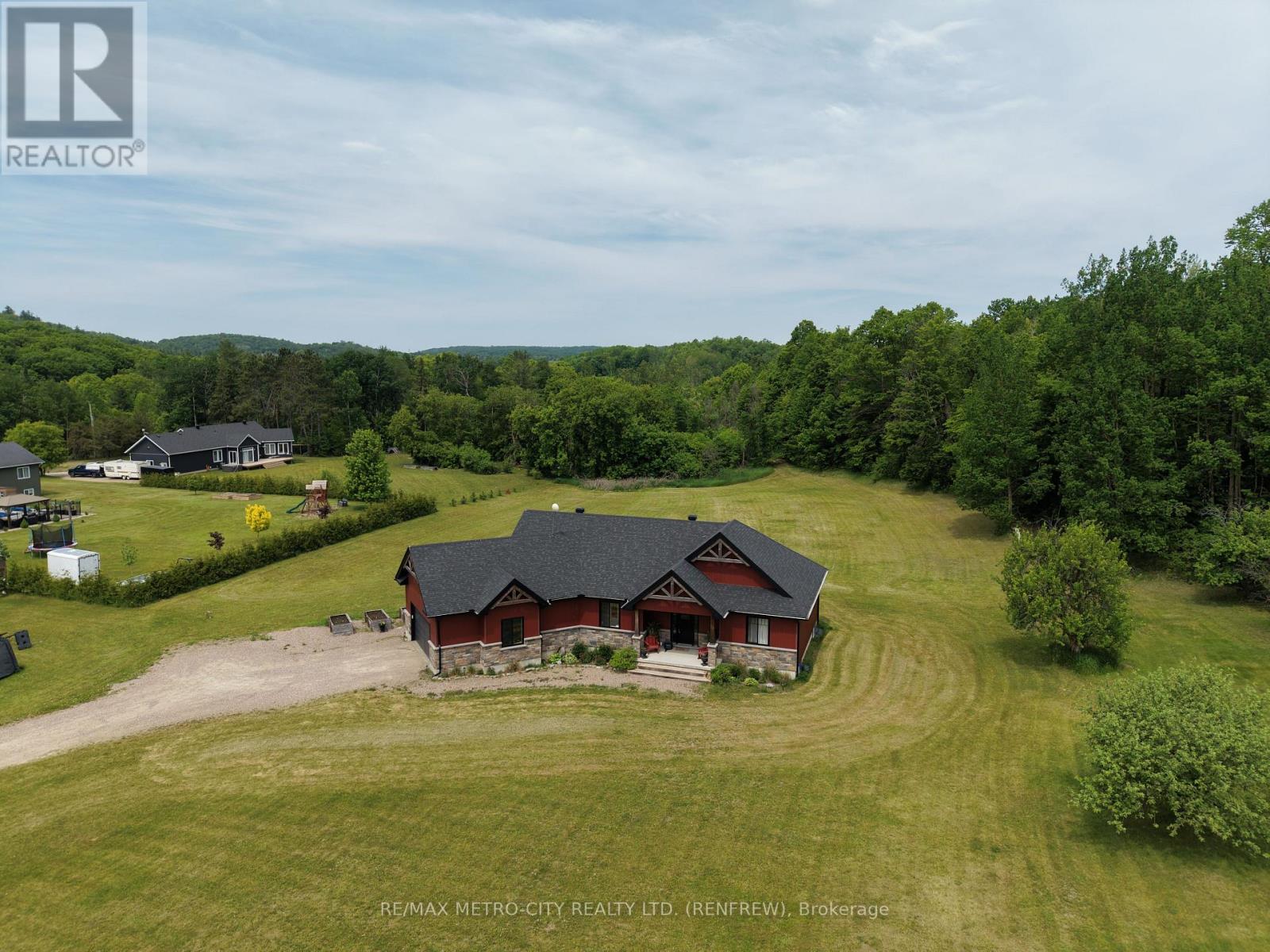 782 Bruce Street, Horton, Ontario  K7V 3Z4 - Photo 2 - X13025306