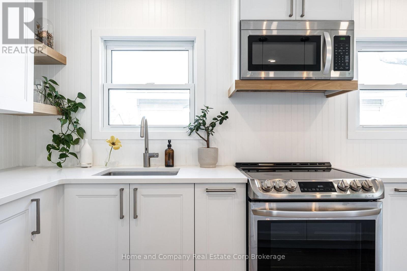 577 Albert Street, Stratford, Ontario  N5A 3L6 - Photo 12 - X13247246