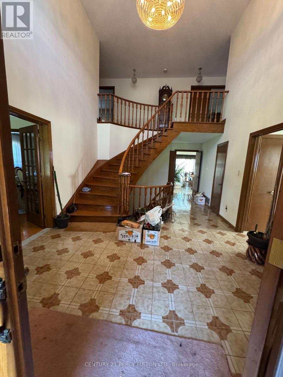 29 Ernest Avenue, Toronto, Ontario  M2J 3T4 - Photo 2 - C13246966