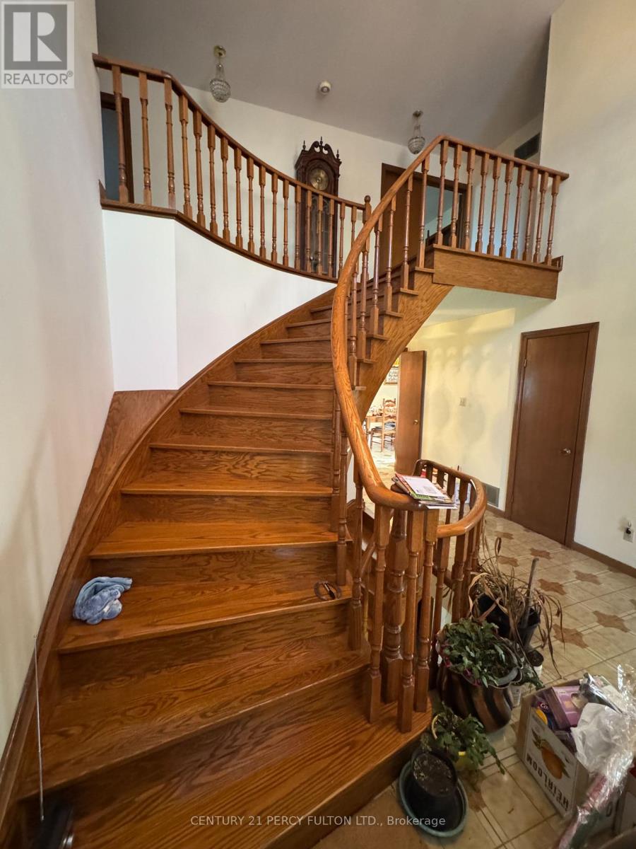 29 Ernest Avenue, Toronto, Ontario  M2J 3T4 - Photo 3 - C13246966