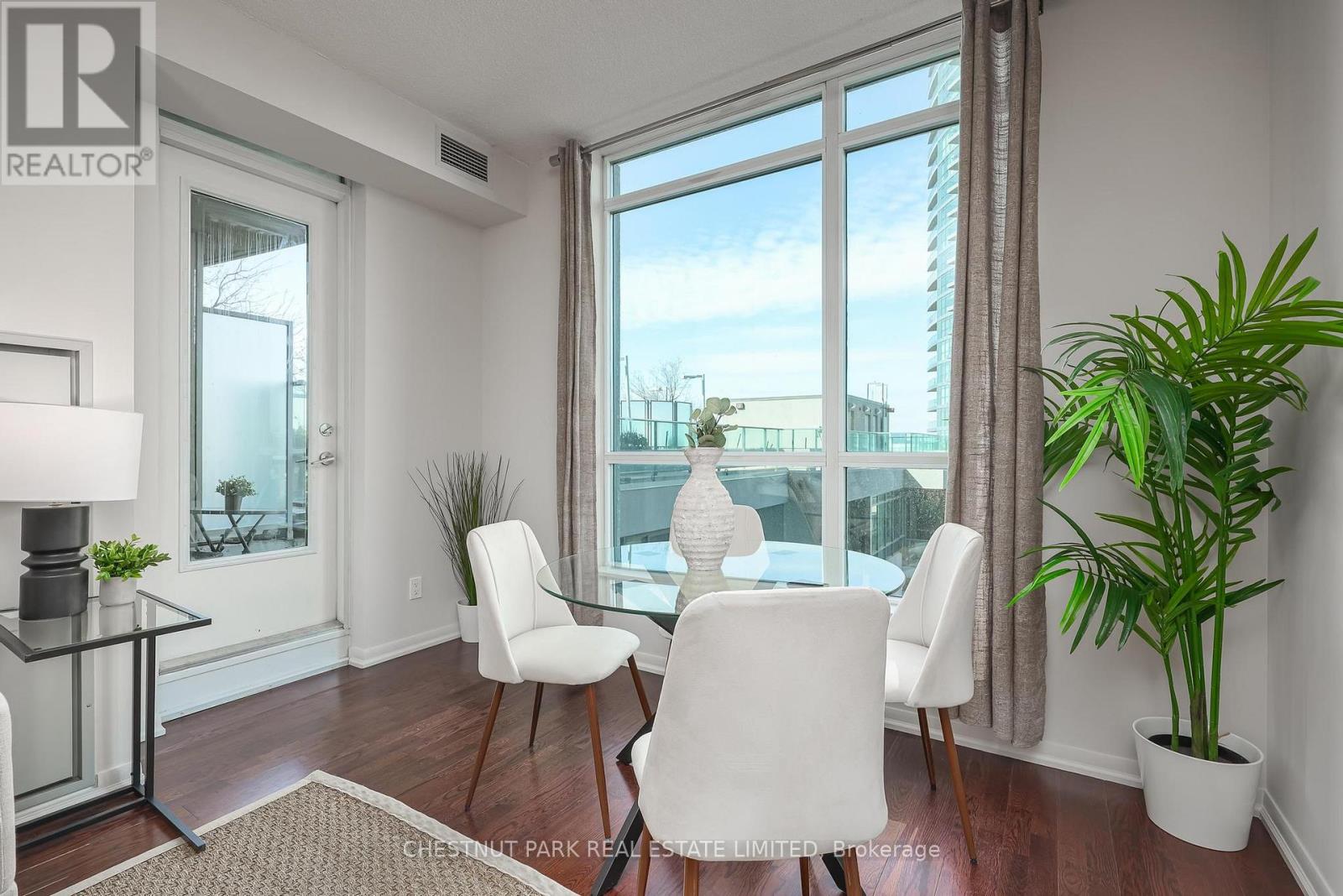 808 - 215 Fort York Boulevard, Toronto, Ontario  M5V 4A2 - Photo 6 - C13247026