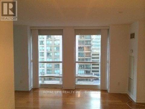 809 - 763 Bay Street, Toronto, Ontario  M5G 2R3 - Photo 8 - C13247088