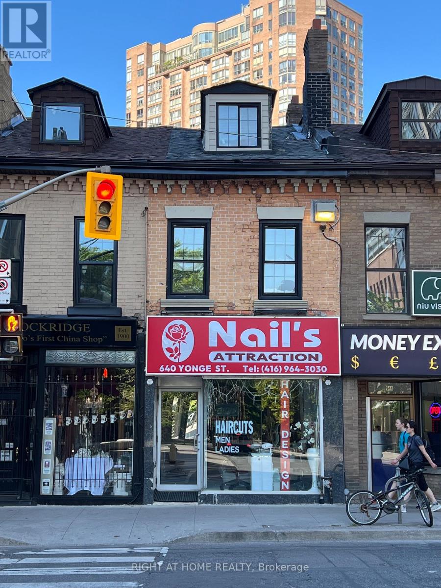 640 YONGE STREET, Toronto, Ontario