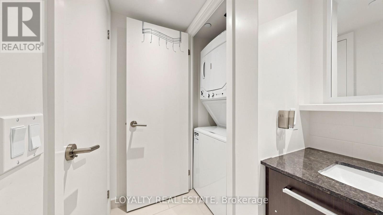 1207 - 120 Varna Drive, Toronto, Ontario  M6A 0B3 - Photo 28 - C13247260