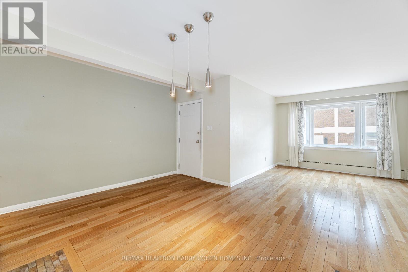 2 Main - 475 Winona Drive, Toronto, Ontario  M6C 3V2 - Photo 8 - C13247266