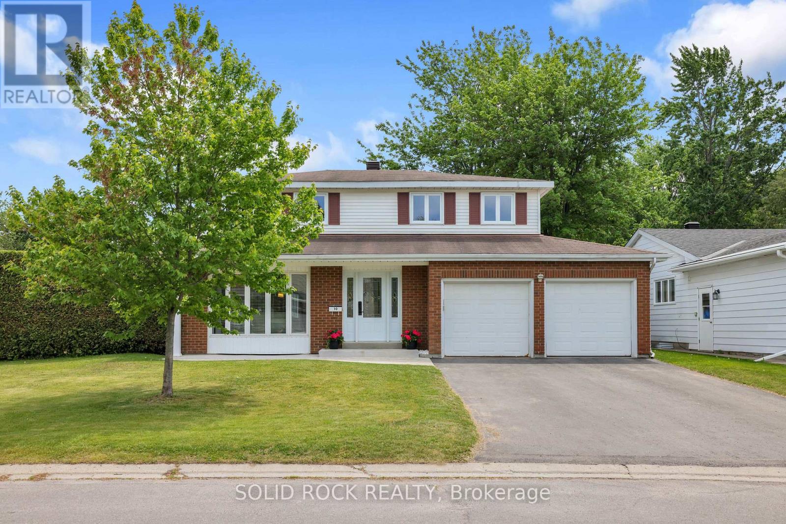 10 HIGHPARK CRESCENT, Ottawa, Ontario