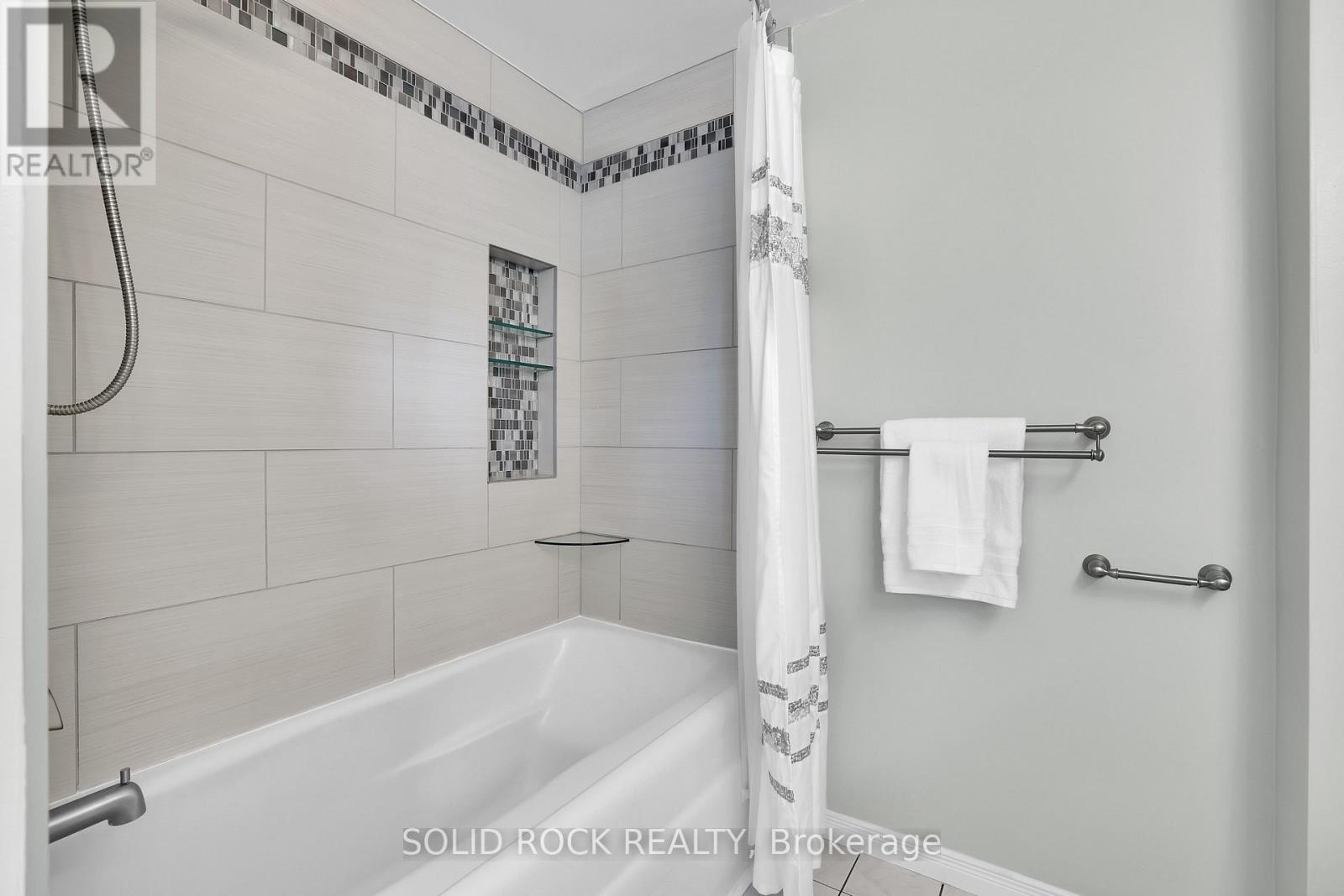 10 Highpark Crescent, Ottawa, Ontario  K1B 3G8 - Photo 25 - X13247274