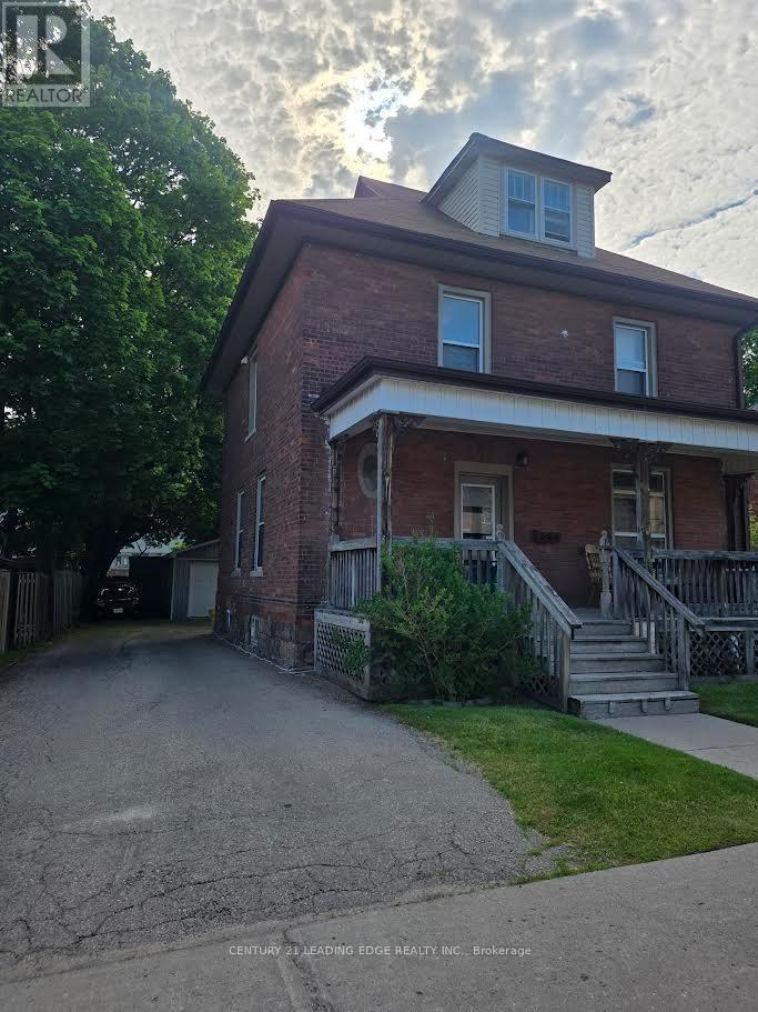 195 ALBERT STREET, Oshawa, Ontario