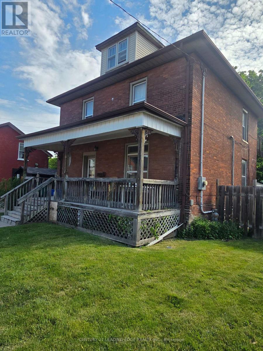 195 Albert Street, Oshawa, Ontario  L1H 4R4 - Photo 4 - E13062046