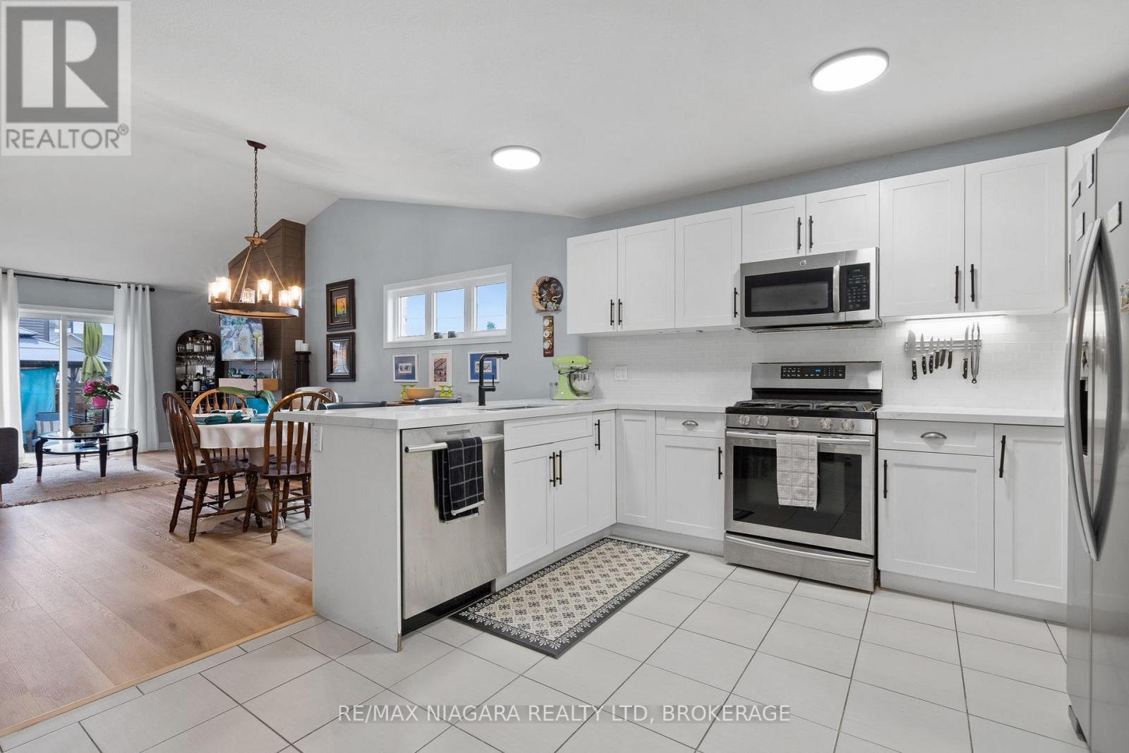 149 Roselawn Crescent, Welland, Ontario  L3C 0C5 - Photo 6 - X13246984