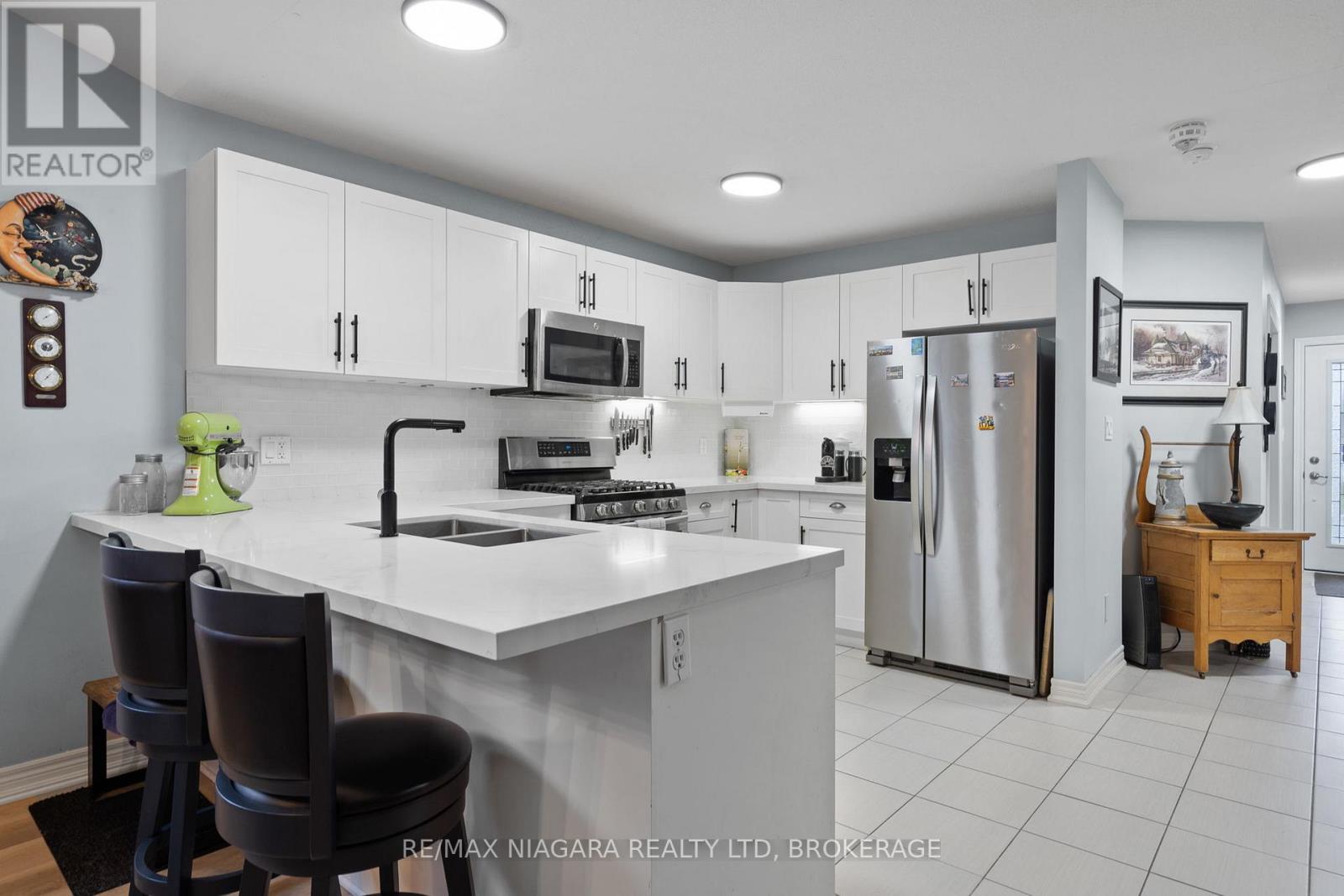 149 Roselawn Crescent, Welland, Ontario  L3C 0C5 - Photo 8 - X13246984