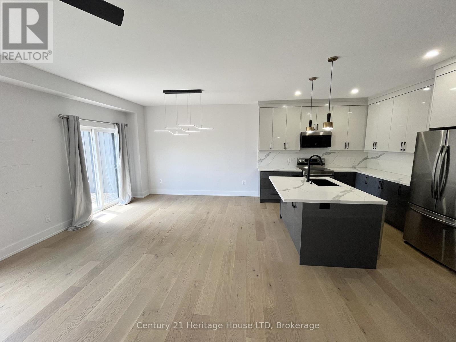 4 Keswick Street, St. Catharines, Ontario  L2P 1L9 - Photo 13 - X13247060