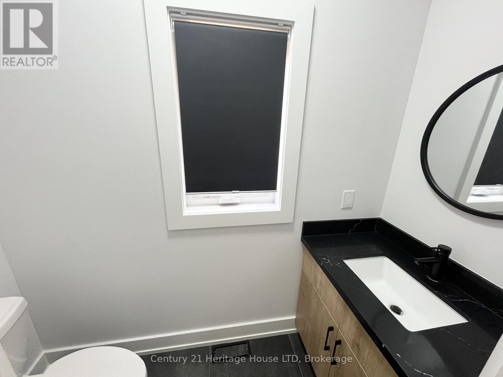 4 Keswick Street, St. Catharines, Ontario  L2P 1L9 - Photo 15 - X13247060