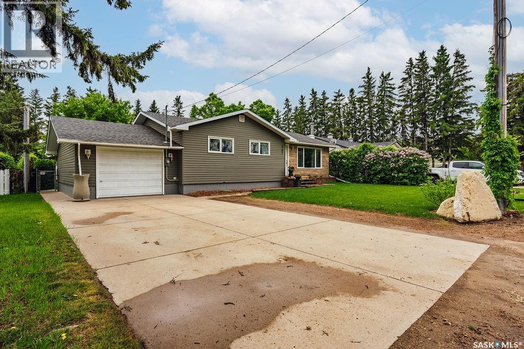 307 2nd Avenue S, Hepburn, Saskatchewan  S0K 1Z0 - Photo 2 - SK038290