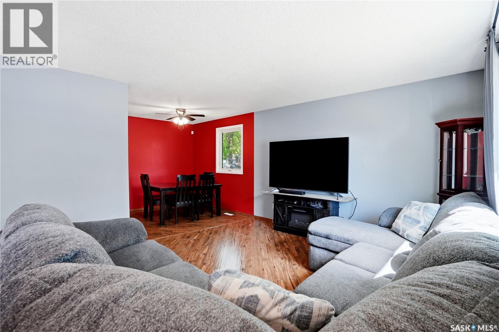 66 Nelles Street, Regina, Saskatchewan  S4X 1M4 - Photo 3 - SK038183