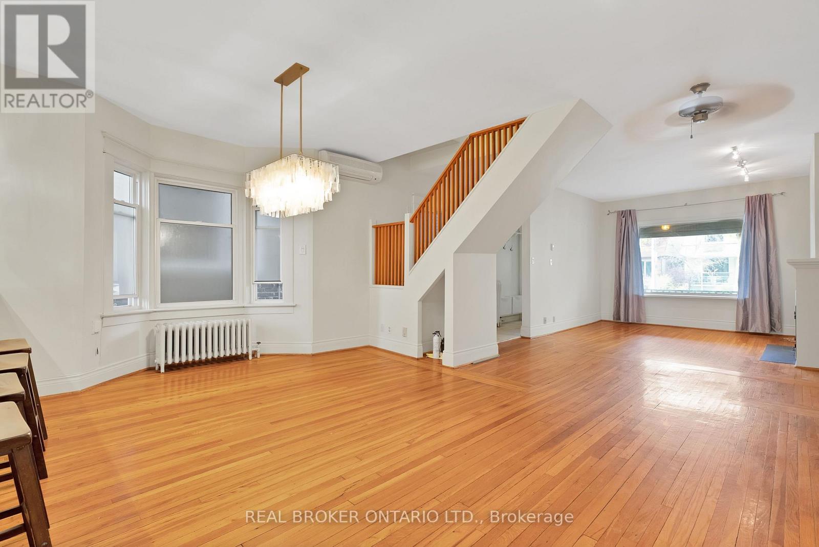 Main - 25 Dixon Avenue, Toronto, Ontario  M4L 1N2 - Photo 12 - E13246960