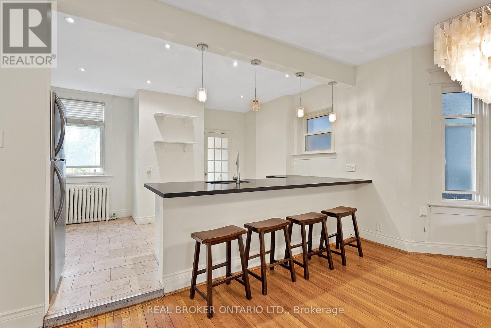 Main - 25 Dixon Avenue, Toronto, Ontario  M4L 1N2 - Photo 14 - E13246960
