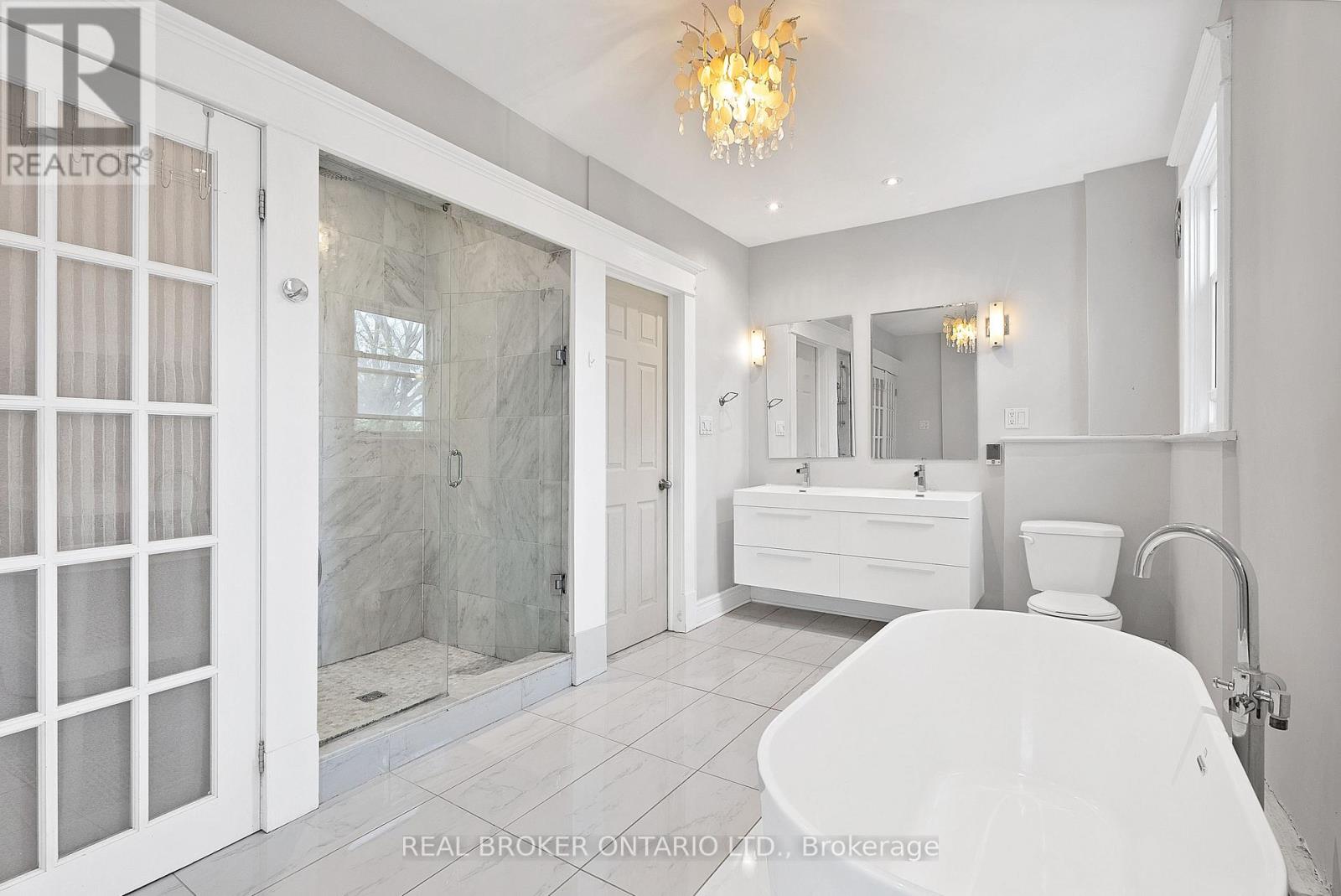 Main - 25 Dixon Avenue, Toronto, Ontario  M4L 1N2 - Photo 25 - E13246960