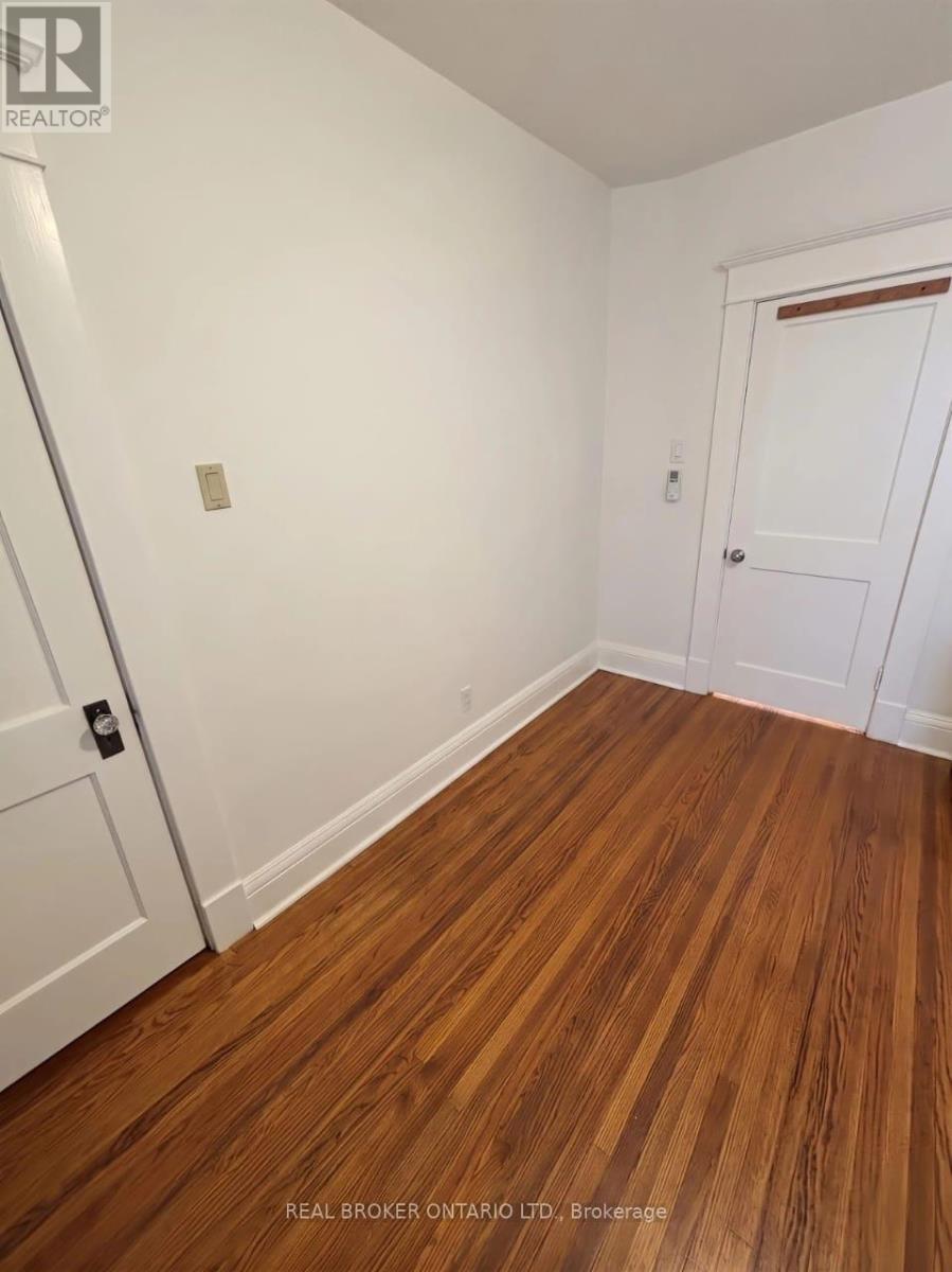 Main - 25 Dixon Avenue, Toronto, Ontario  M4L 1N2 - Photo 32 - E13246960