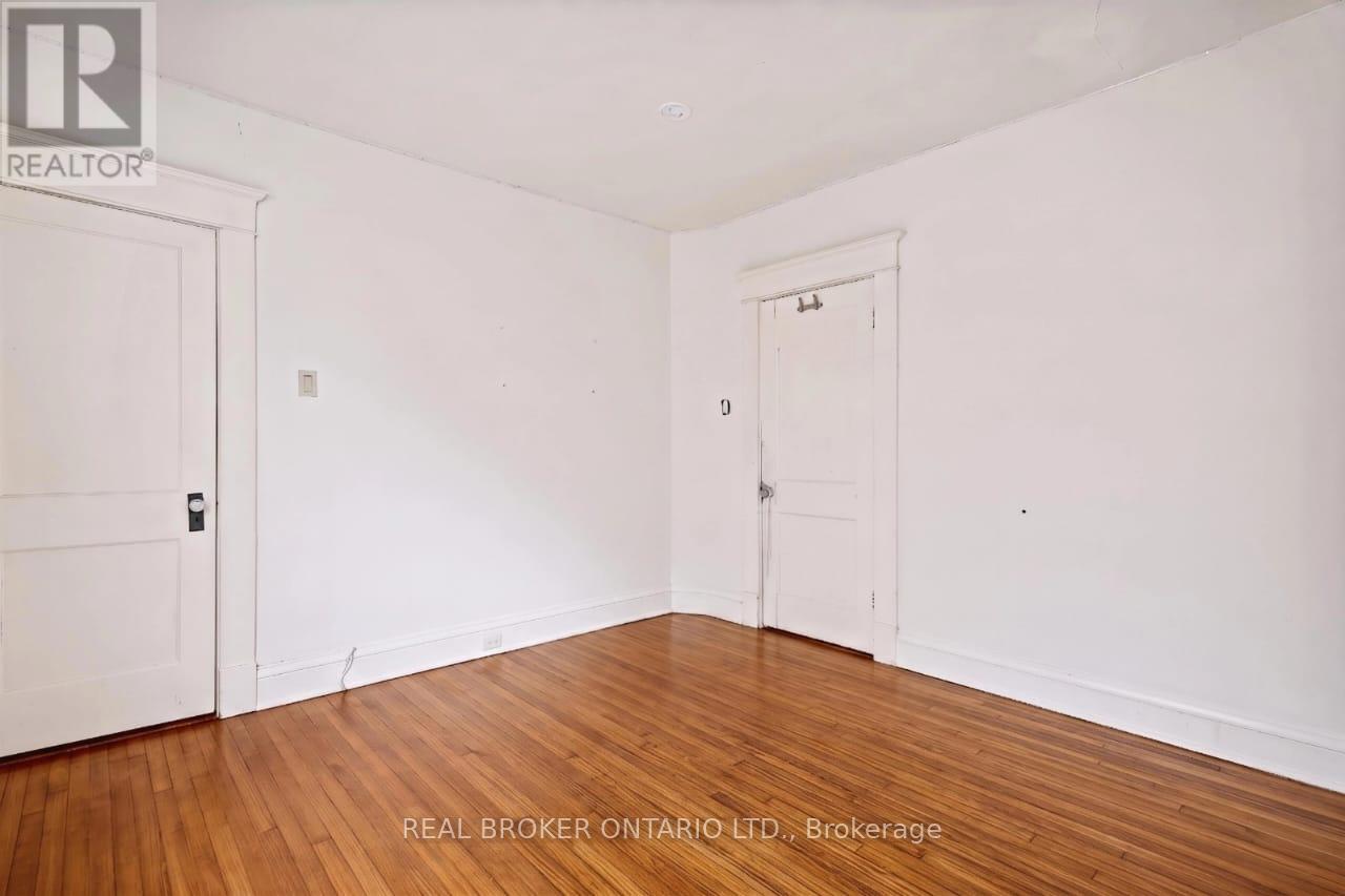 Main - 25 Dixon Avenue, Toronto, Ontario  M4L 1N2 - Photo 34 - E13246960