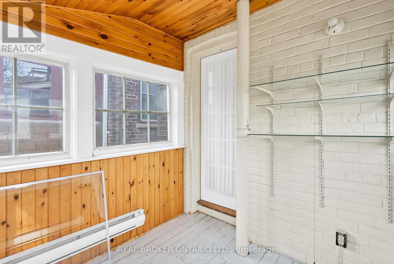 Main - 25 Dixon Avenue, Toronto, Ontario  M4L 1N2 - Photo 36 - E13246960