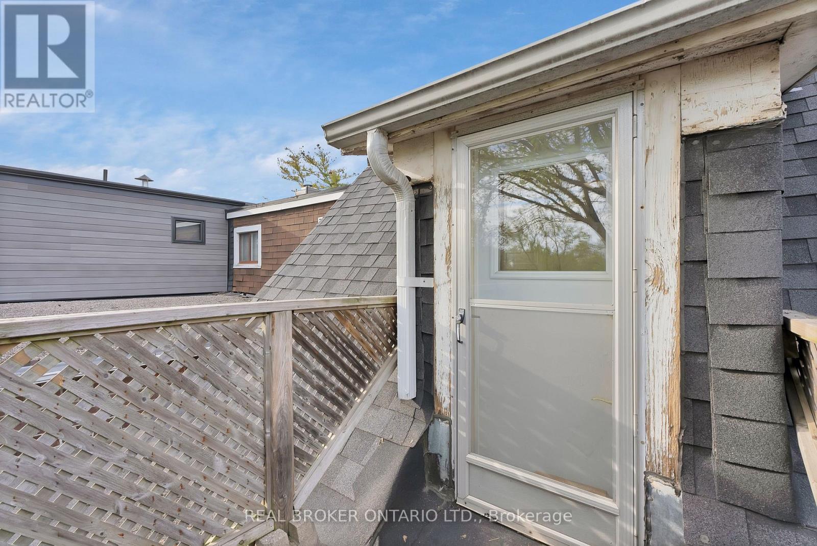 Main - 25 Dixon Avenue, Toronto, Ontario  M4L 1N2 - Photo 41 - E13246960