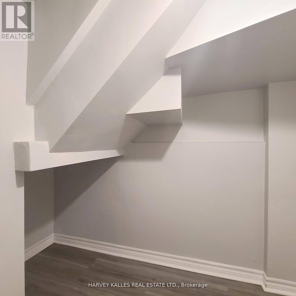 Lower - 238 Strathmore Boulevard, Toronto, Ontario  M4J 1P6 - Photo 12 - E13247004