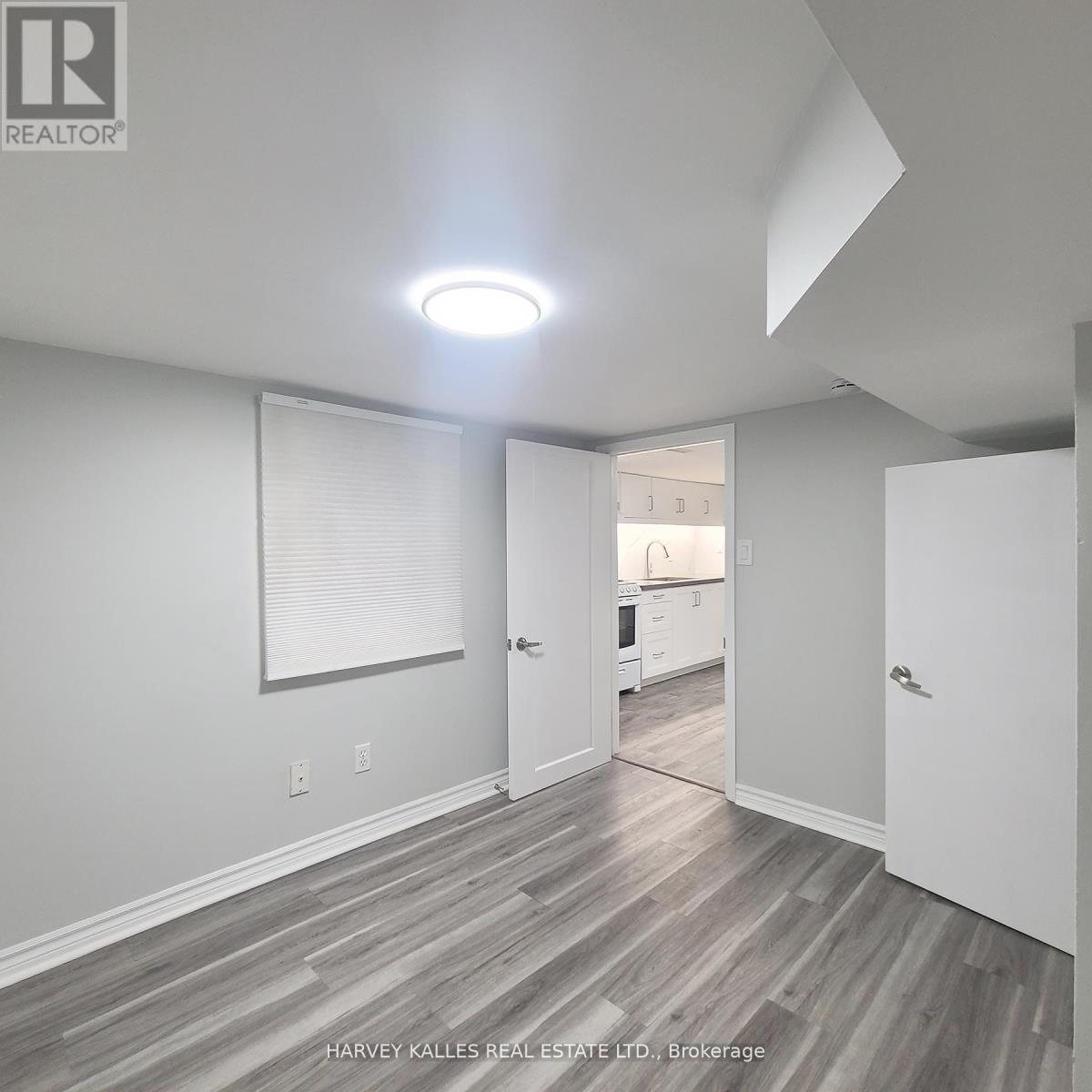 Lower - 238 Strathmore Boulevard, Toronto, Ontario  M4J 1P6 - Photo 7 - E13247004