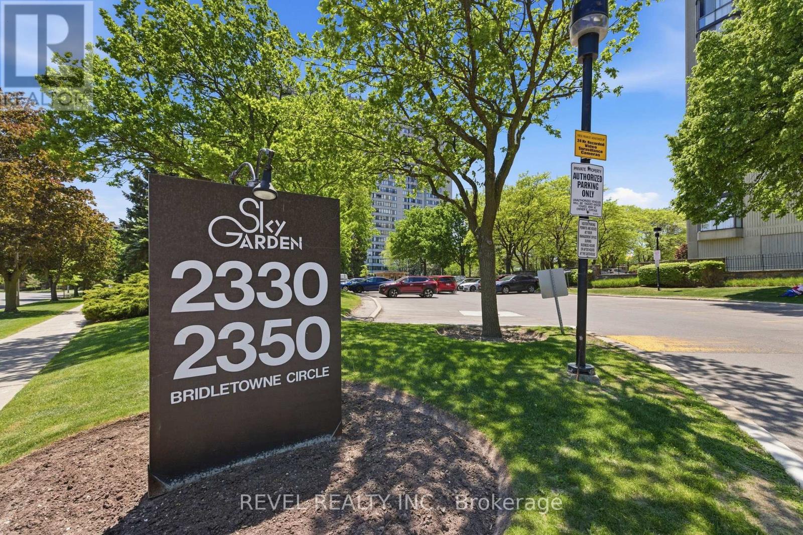 Ph06 - 2330 Bridletowne Circle, Toronto, Ontario  M1W 3P6 - Photo 2 - E13247022